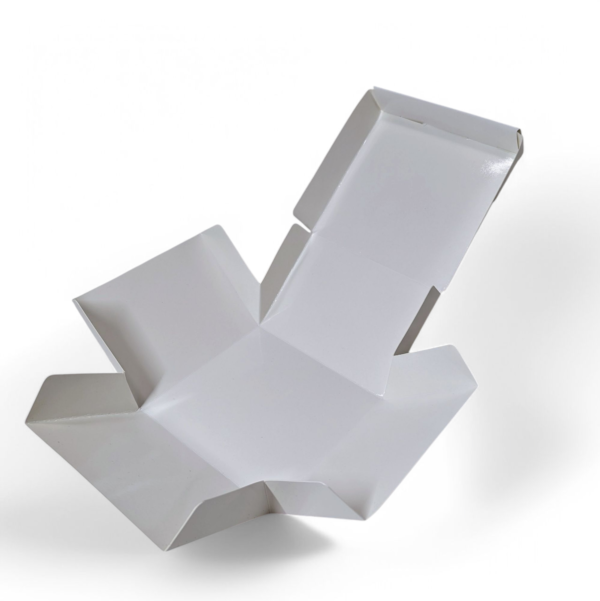 Open white takeaway food box with a yellow custom-printed lid, ideal for burgers, wraps or hot meals